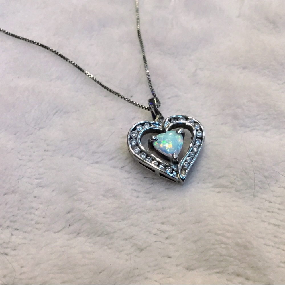 925 Italy BSI 18” Chain & 925 Cubic Zirconia Heart Pendant - Picture 3 of 6